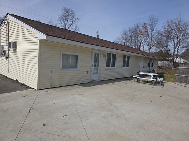 15 Wachusetts Rd, Brockton, MA 02302