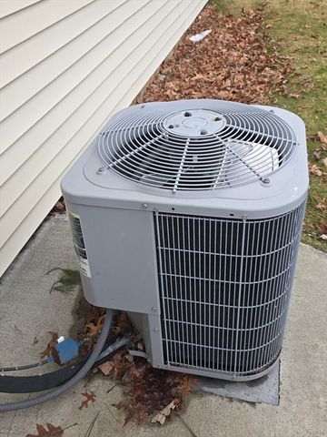 15 Wachusetts Rd, Brockton, MA 02302