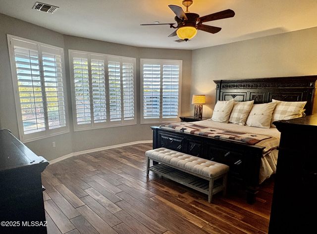 8552 N Moonfire Drive, Tucson, AZ 85743