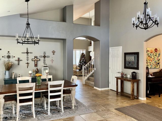 8552 N Moonfire Drive, Tucson, AZ 85743