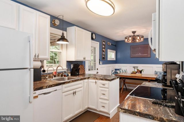 1033 HYDE PARK DR, Annapolis, MD 21403