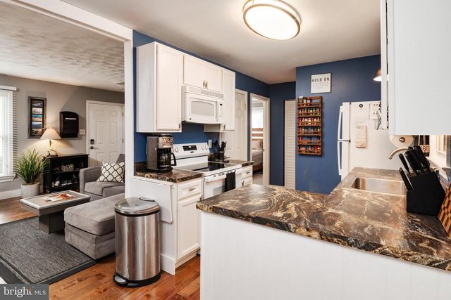 1033 HYDE PARK DR, Annapolis, MD 21403