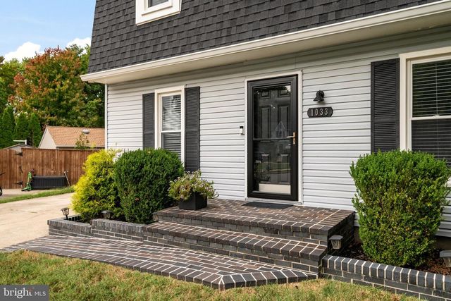 1033 HYDE PARK DR, Annapolis, MD 21403