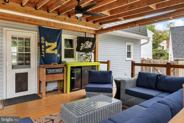1033 HYDE PARK DR, Annapolis, MD 21403