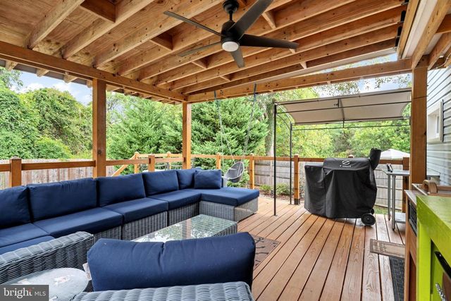 1033 HYDE PARK DR, Annapolis, MD 21403