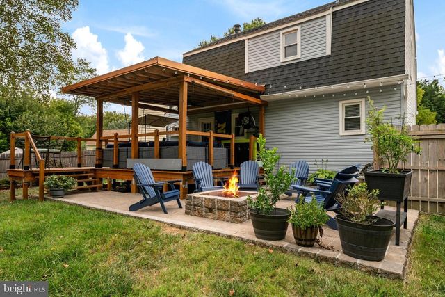 1033 HYDE PARK DR, Annapolis, MD 21403