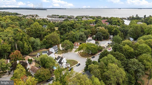 1033 HYDE PARK DR, Annapolis, MD 21403
