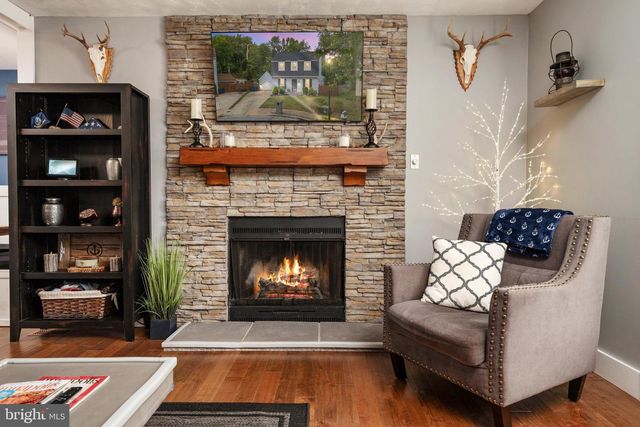 1033 HYDE PARK DR, Annapolis, MD 21403