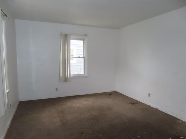 1321 Eclipse Place, South Bend, IN 46628