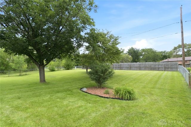 75 Gulfwood Court, Centerville, OH 45458