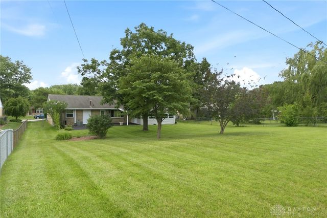 75 Gulfwood Court, Centerville, OH 45458