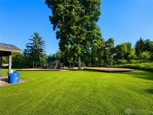 75 Gulfwood Court, Centerville, OH 45458