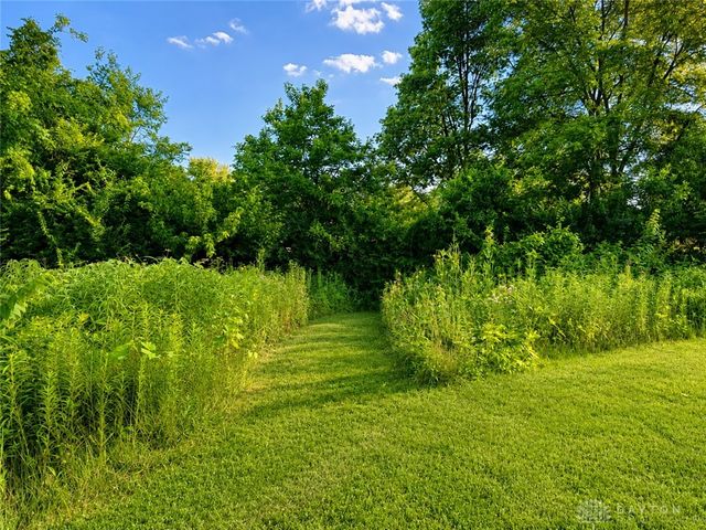 75 Gulfwood Court, Centerville, OH 45458