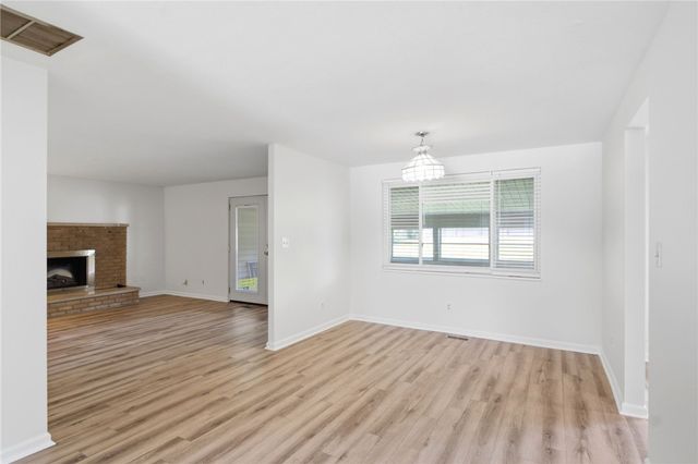 75 Gulfwood Court, Centerville, OH 45458