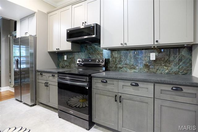 3258 Walter Avenue, St Louis, MO 63143