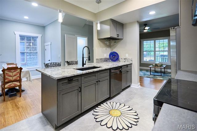 3258 Walter Avenue, St Louis, MO 63143