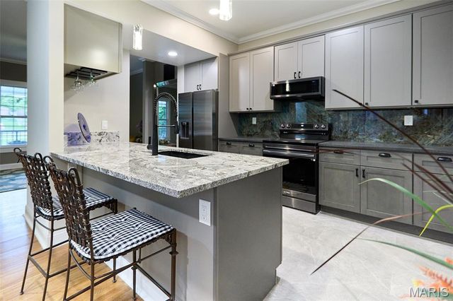 3258 Walter Avenue, St Louis, MO 63143