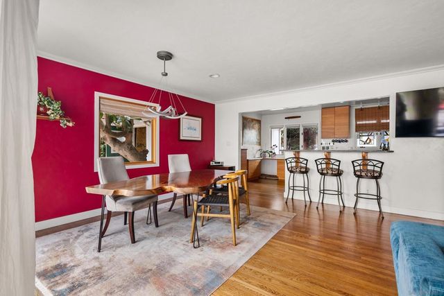 541 Tarento Dr, San Diego, CA 92106
