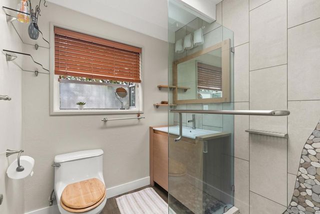 541 Tarento Dr, San Diego, CA 92106