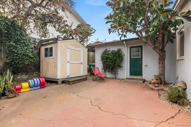 541 Tarento Dr, San Diego, CA 92106