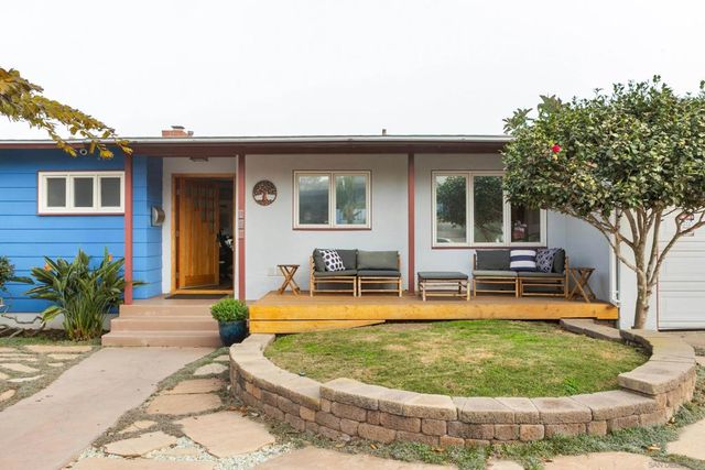 541 Tarento Dr, San Diego, CA 92106