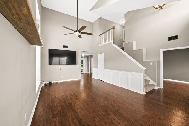 106 Bell Grove Dr, Columbia, TN 38401