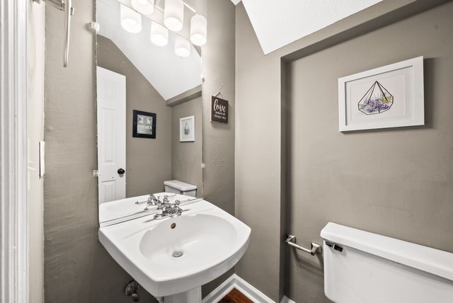 106 Bell Grove Dr, Columbia, TN 38401