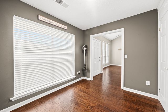 106 Bell Grove Dr, Columbia, TN 38401
