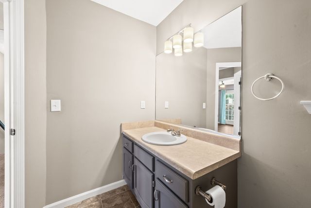 106 Bell Grove Dr, Columbia, TN 38401