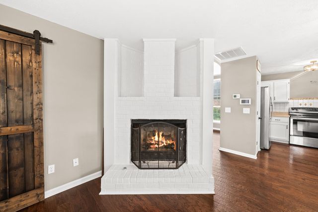 106 Bell Grove Dr, Columbia, TN 38401