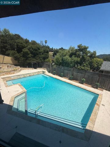 40 Carter Ct, El Sobrante, CA 94803
