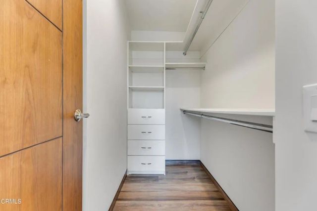 12480 Viewcrest Road, Los Angeles, CA 91604