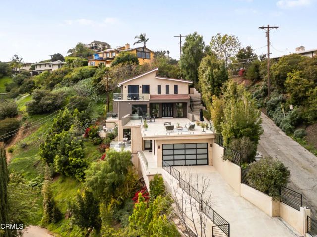 12480 Viewcrest Road, Los Angeles, CA 91604