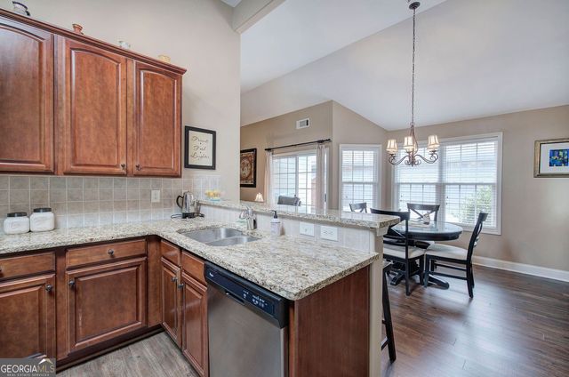 283 Villa Creek Parkway, Canton, GA 30114