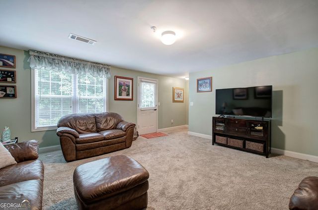 283 Villa Creek Parkway, Canton, GA 30114