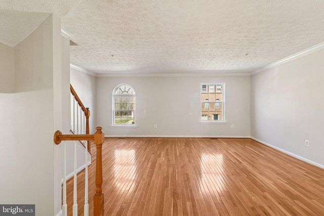 8033 BLOOMSBURY PL, White Plains, MD 20695