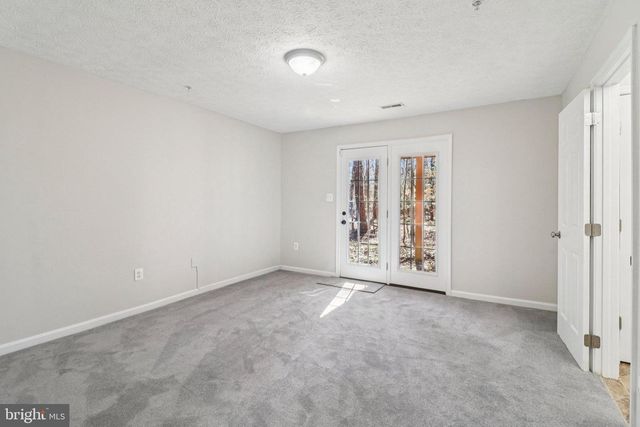 8033 BLOOMSBURY PL, White Plains, MD 20695