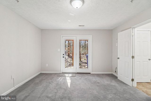 8033 BLOOMSBURY PL, White Plains, MD 20695