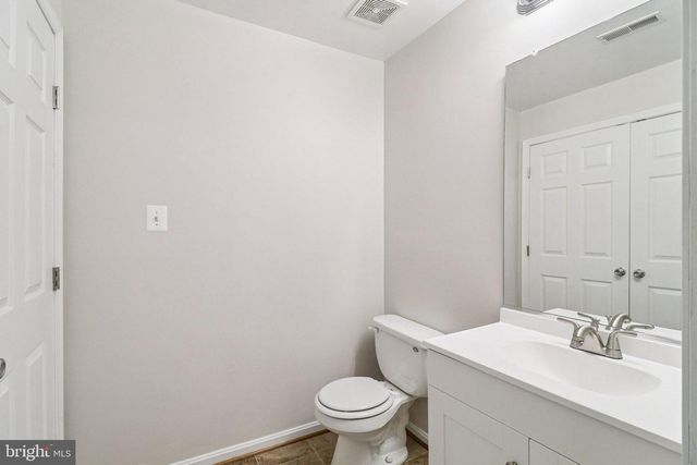 8033 BLOOMSBURY PL, White Plains, MD 20695