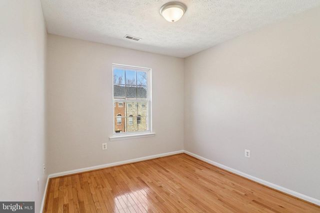 8033 BLOOMSBURY PL, White Plains, MD 20695