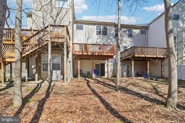 8033 BLOOMSBURY PL, White Plains, MD 20695