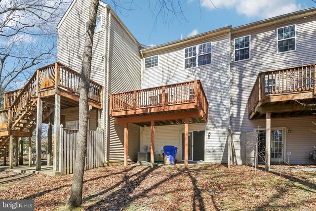 8033 BLOOMSBURY PL, White Plains, MD 20695