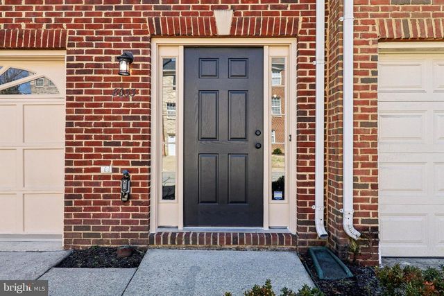 8033 BLOOMSBURY PL, White Plains, MD 20695