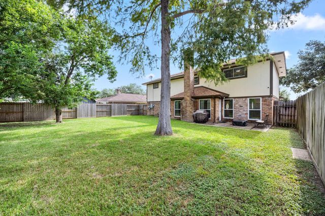 6514 Vialinda Drive, Houston, TX 77083