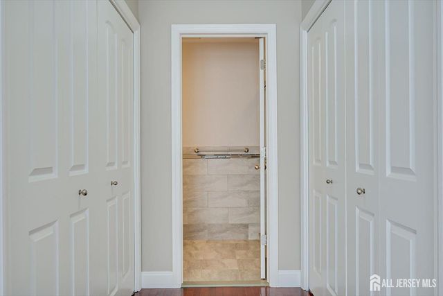133 Oakmont Court, Edison, NJ 08820