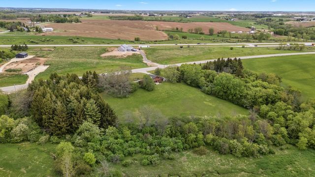 3536 County Road LL, Port Washington, WI 53074