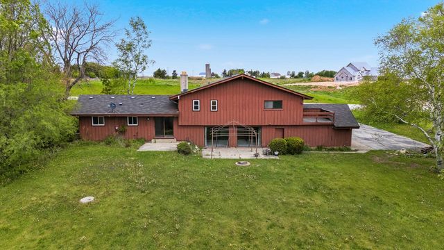 3536 County Road LL, Port Washington, WI 53074