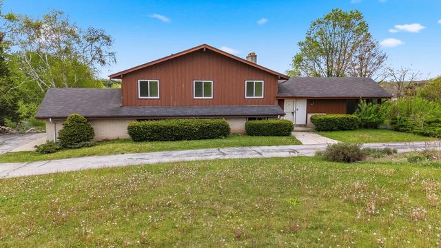 3536 County Road LL, Port Washington, WI 53074