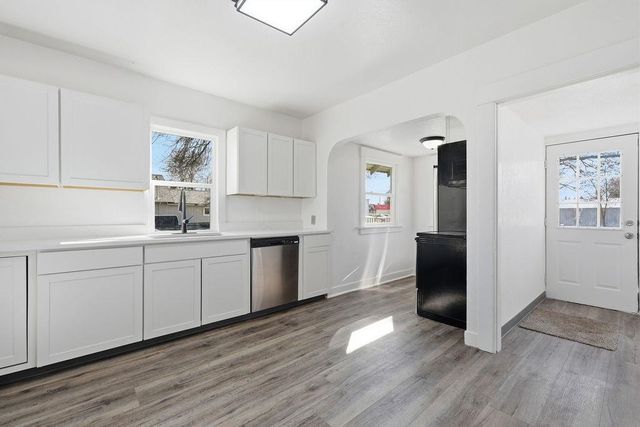 6307 N Regal St, Spokane, WA 99217