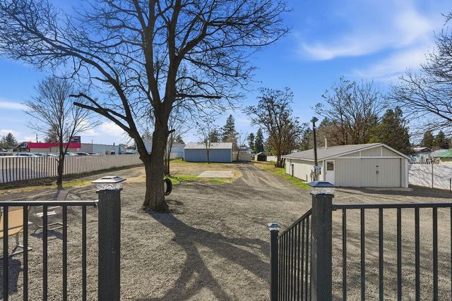 6307 N Regal St, Spokane, WA 99217